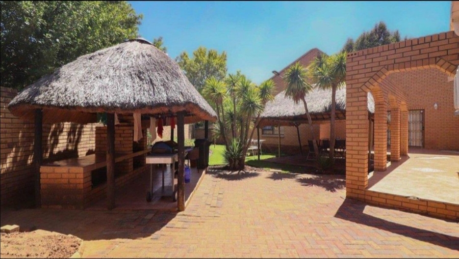 4 Bedroom Property for Sale in Ficksburg Free State